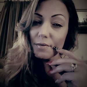 Meet your Posher, Corrie